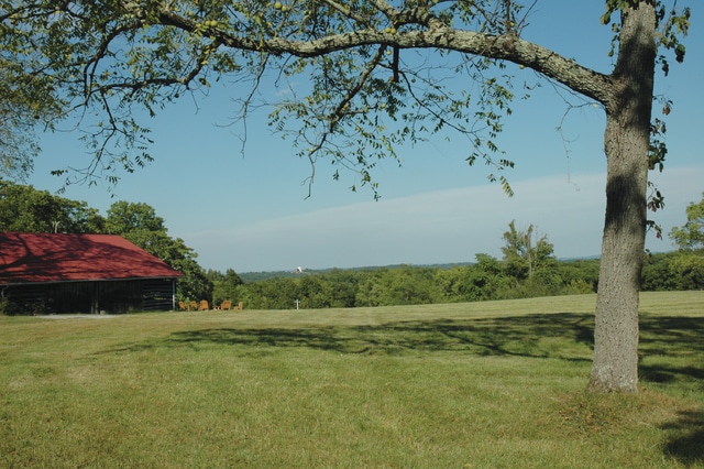 Cave Hill Cabins in Winchester a chance to reconnect with nature