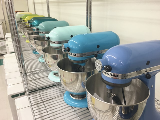 web1_kitchenaid_mixers_colorscmyk.jpg